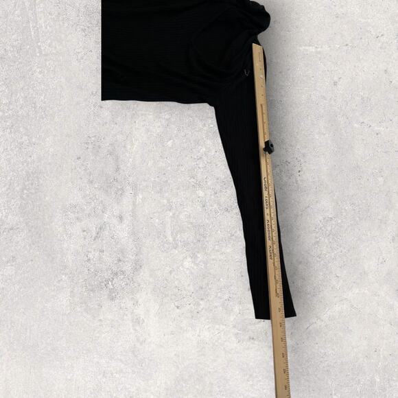 Beyond Yoga Ribbed Jumpsuit Black V-Neck Lounge Athleisure Minimalist Size M - Picture 11 of 11